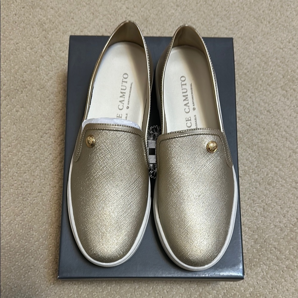NEW! Vince Camuto Gold Women's Slip-On Shoes Machine Washable Size 8.5